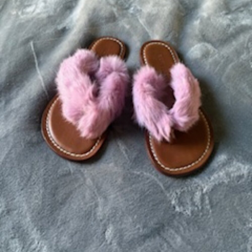 Lilac festival thong sandals